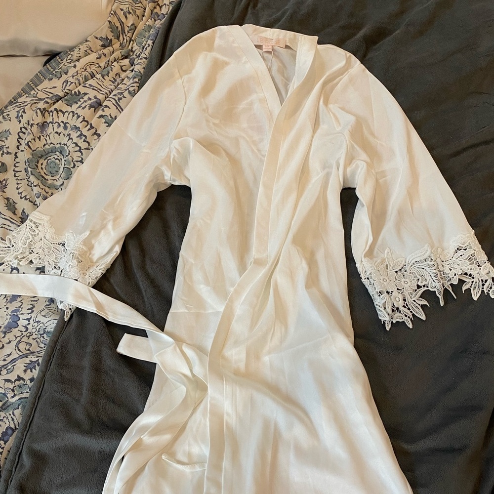 White bridal robe